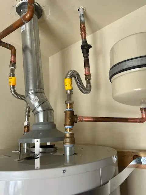 Water heater installation and plumbing repair in Lorain